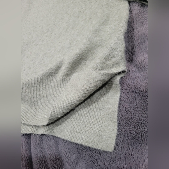 V neck fine knit oversized sweater - Picture 3 of 3